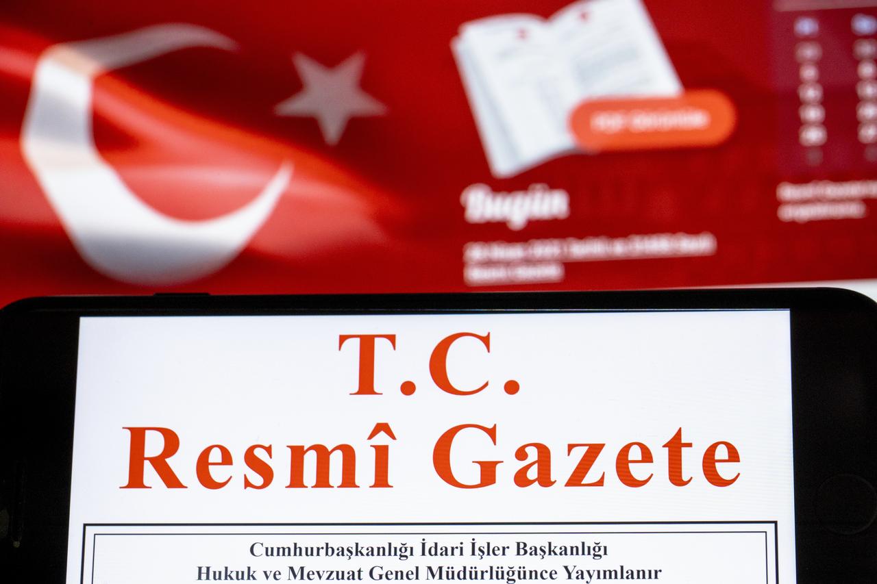 Resmi Gazete'de yayımlandı: Çok sayıda bürokrat görevden alındı!