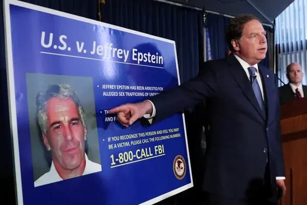 Epstein için usta manipülatör tanımlaması
