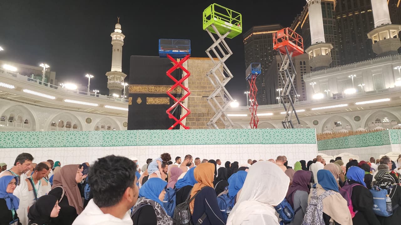 Kabe-i Muazzama’nın dış duvarları bakıma alındı