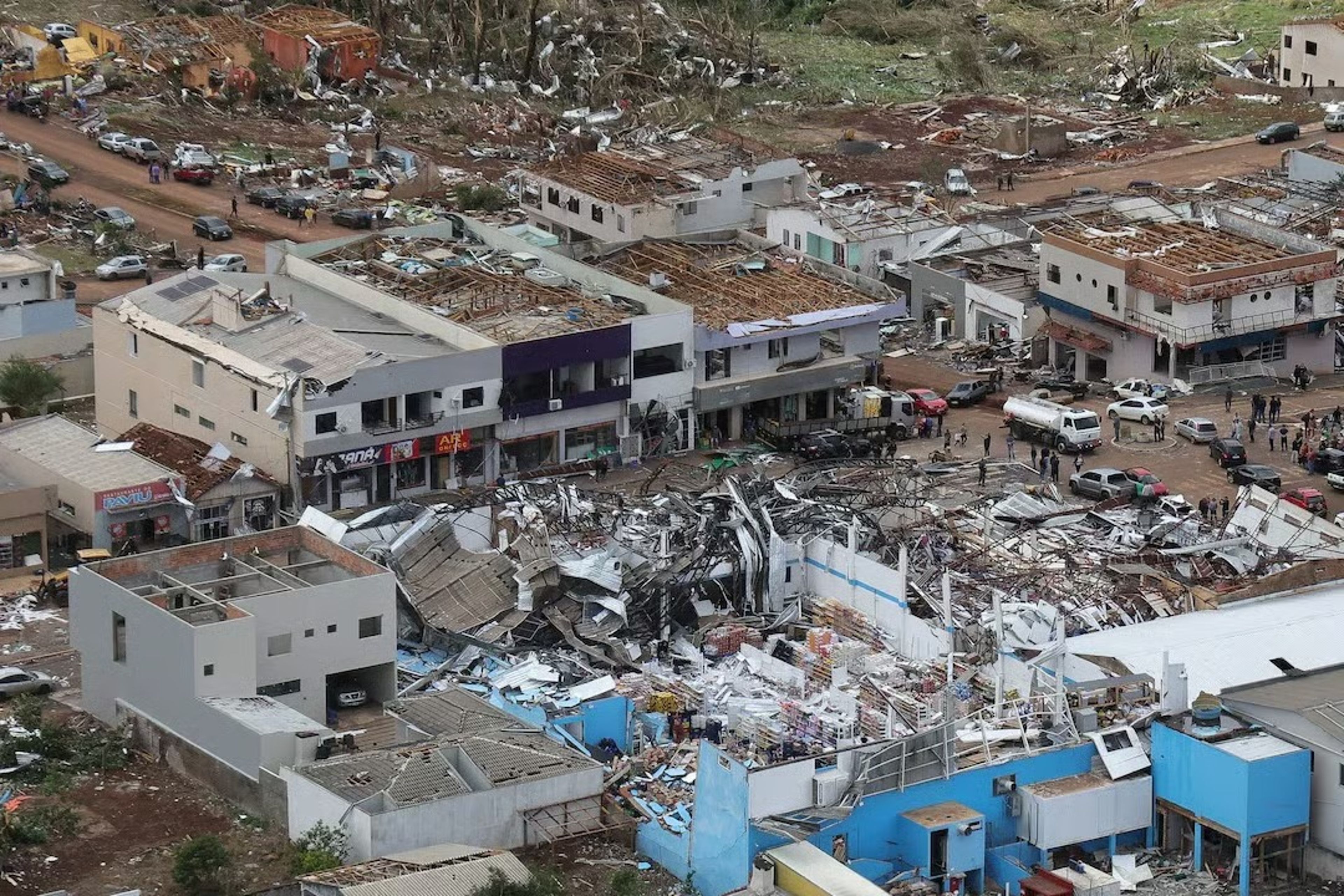 Brezilya’nın Parana eyaletini kasırga vurdu: 6 ölü