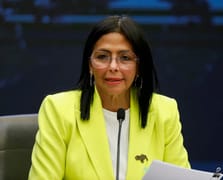 Venezuela ordusu geçici Devlet Başkanı Delcy Rodriguez'i başkomutan ilan etti