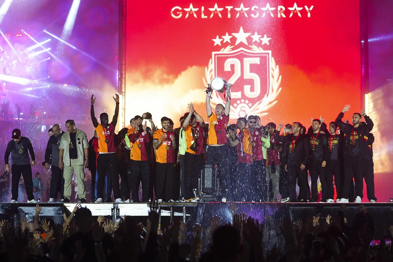 Formaya yıldız ekleme geleneği