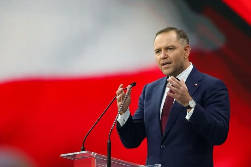Nawrocki: "AB sönmekte olan bir yıldız!"