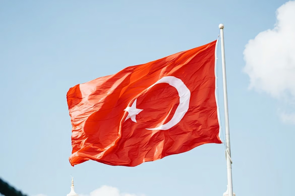 28 Ekim yarım gün tatil mi?
