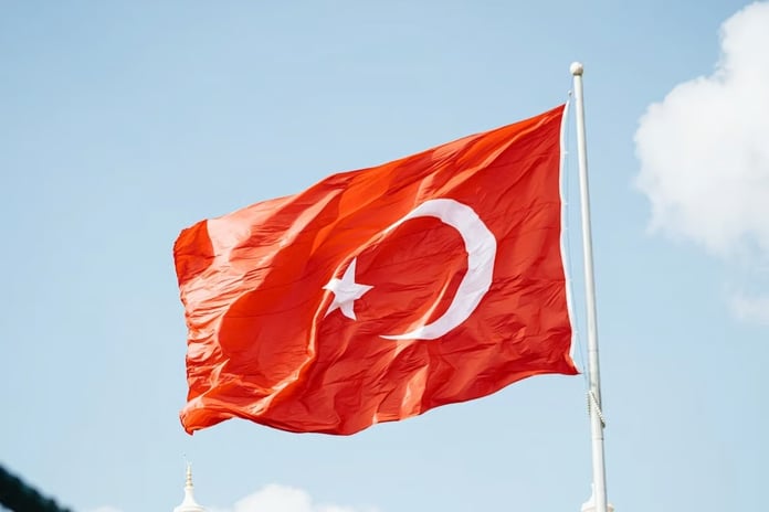 28 Ekim (bugün) yarım gün mü, resmi tatil mi? 29 Ekim kaç gün tatil?