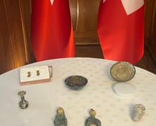 İsviçre 7 tarihi eseri Türkiye'ye iade etti