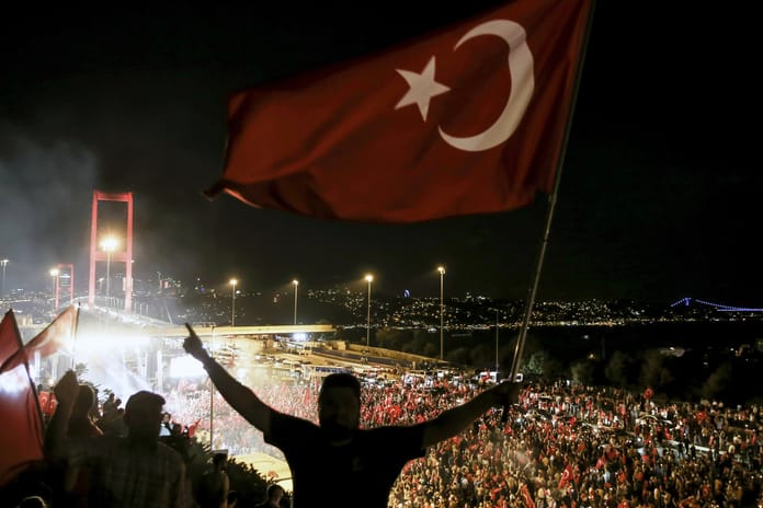 15 Temmuz'un 9. yılında bakanlardan demokrasi ve birlik mesajları