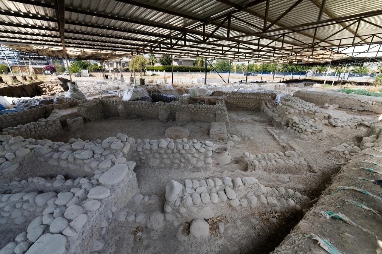 İzmir'in içinde bir Troya