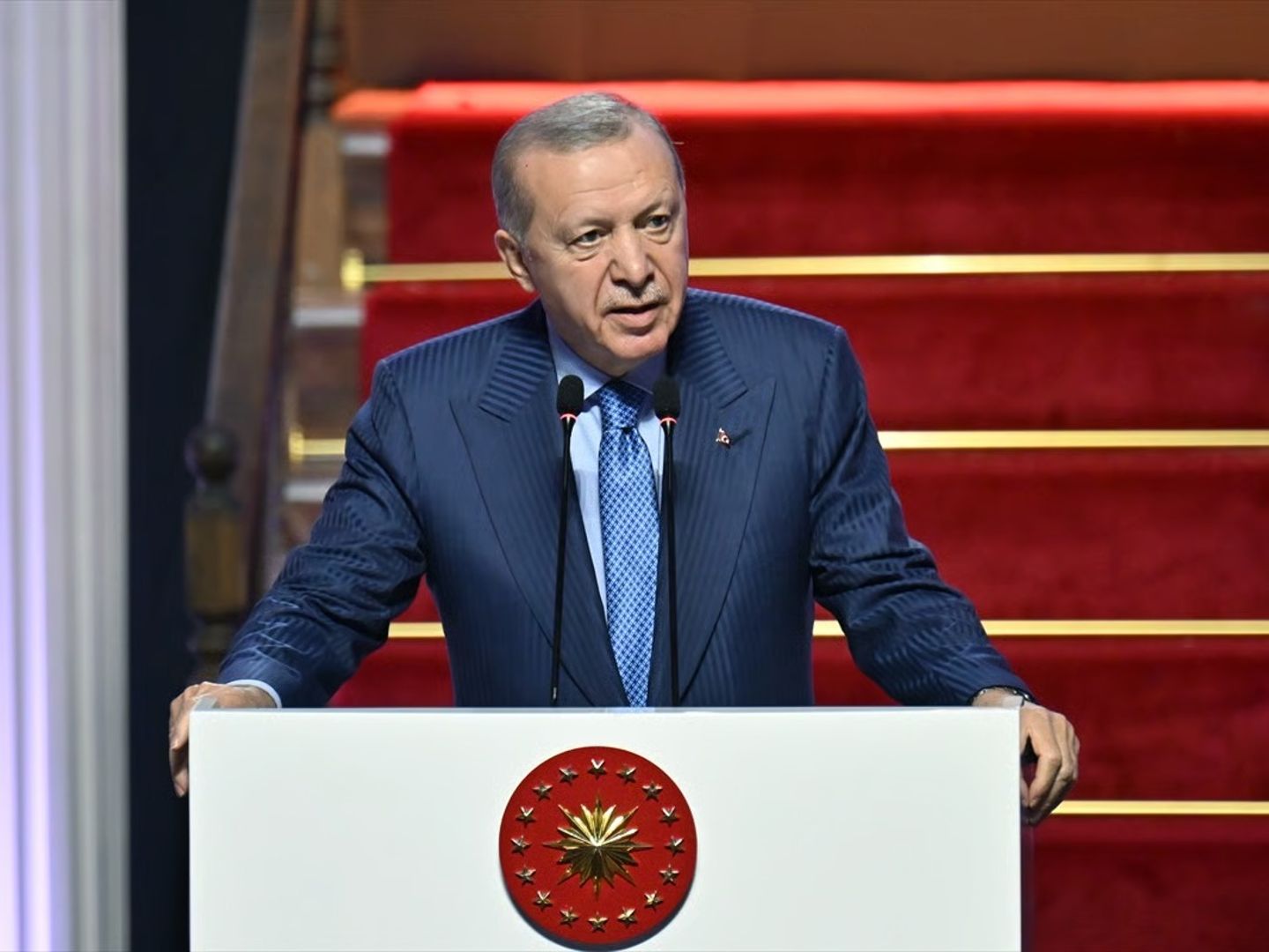 Cumhurbaşkanı Erdoğan'dan 10 Aralık İnsan Hakları Günü mesajı: Barış ve adalet irtifa kaybediyor