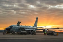 ABD, RC-135V casus uçağını Avustralya’ya konuşlandırarak Hint-Pasifik’te istihbarat varlığını güçlendiriyor