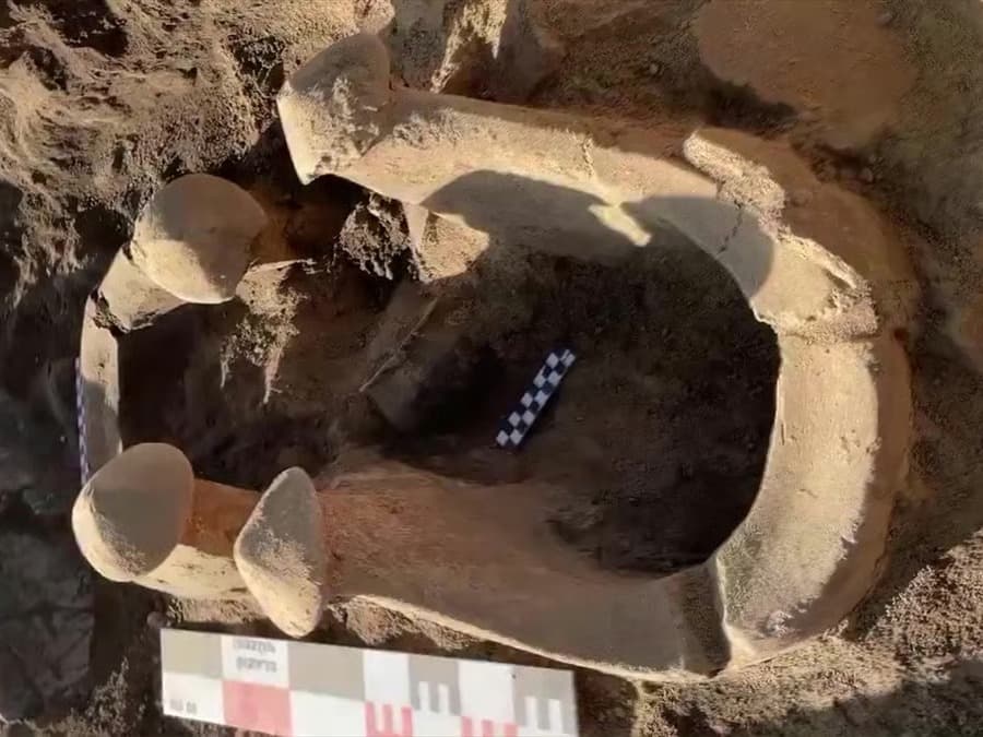 Elazığ'daki kazılarda 6 bin yıllık kutsal ocaklar bulundu