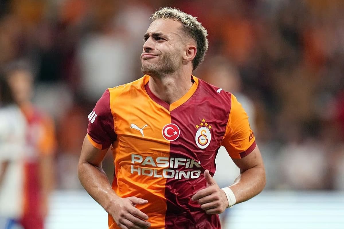 Galatasaray Başkanı Özbek'ten transfer açıklaması: "Başarılı kadroyu korumayı hedefliyoruz"