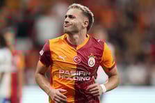 Galatasaray Başkanı Özbek'ten transfer açıklaması: "Başarılı kadroyu korumayı hedefliyoruz"