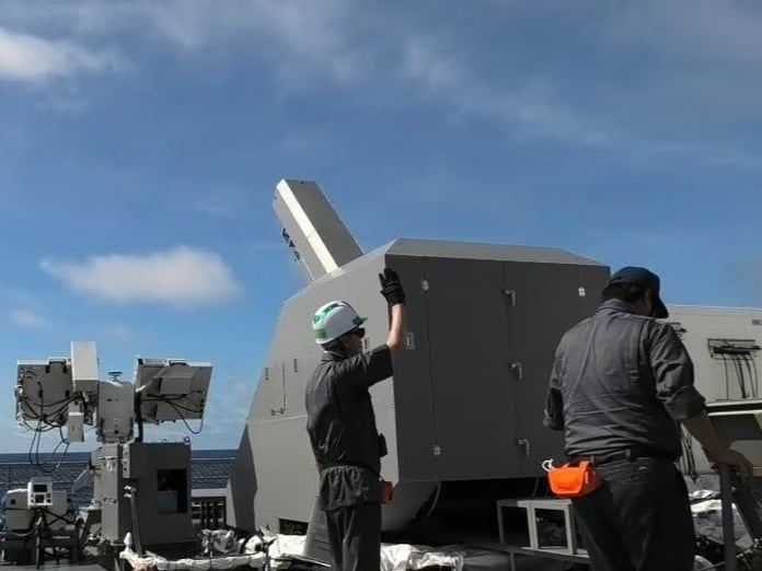 Japonya, denizde elektromanyetik raylı top testlerini başarıyla gerçekleştirdi