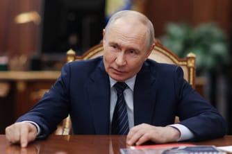 Russian Elites Fear Unchecked FSB Expansion