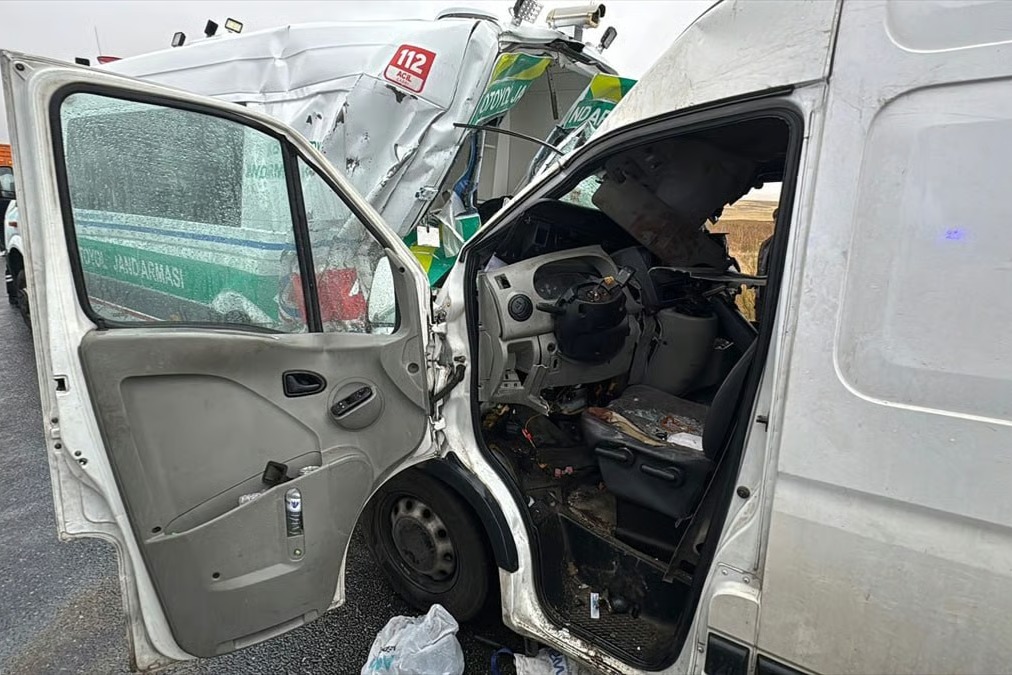 Trafik kazasında 2 Jandarma şehit oldu