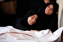 İsrail ordusu Gazze'deki katliamlarını sürdürüyor