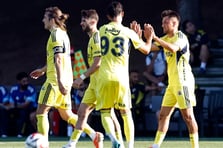 Fenerbahçe'de yeni sezon başlıyor: Jose Mourinho yönetimindeki sarı lacivertliler, Portekiz kampında ilk kez sahaya çıkıyor