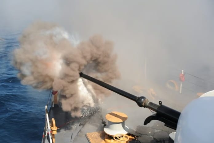 Güney Kore, 76 mm zırh delici deniz mermilerinin seri üretimine başladı