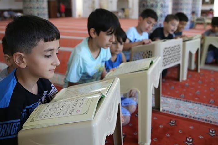 Yaz Kur'an kursları yoğun ilgi gördü: 2,5 milyondan fazla çocuğa eğitim verildi