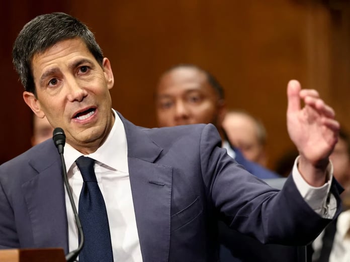 Kevin Warsh Fed Başkanlığı için Senato’dan onay aldı