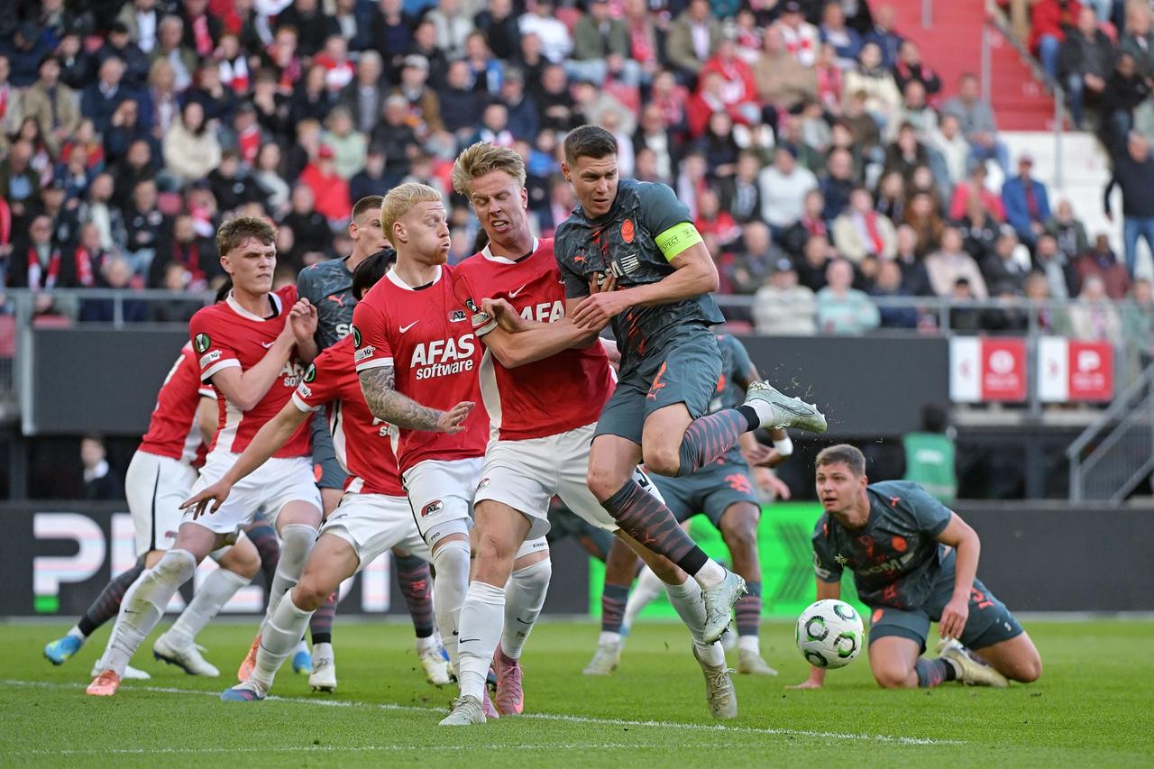 Hollanda'da gol düellosu