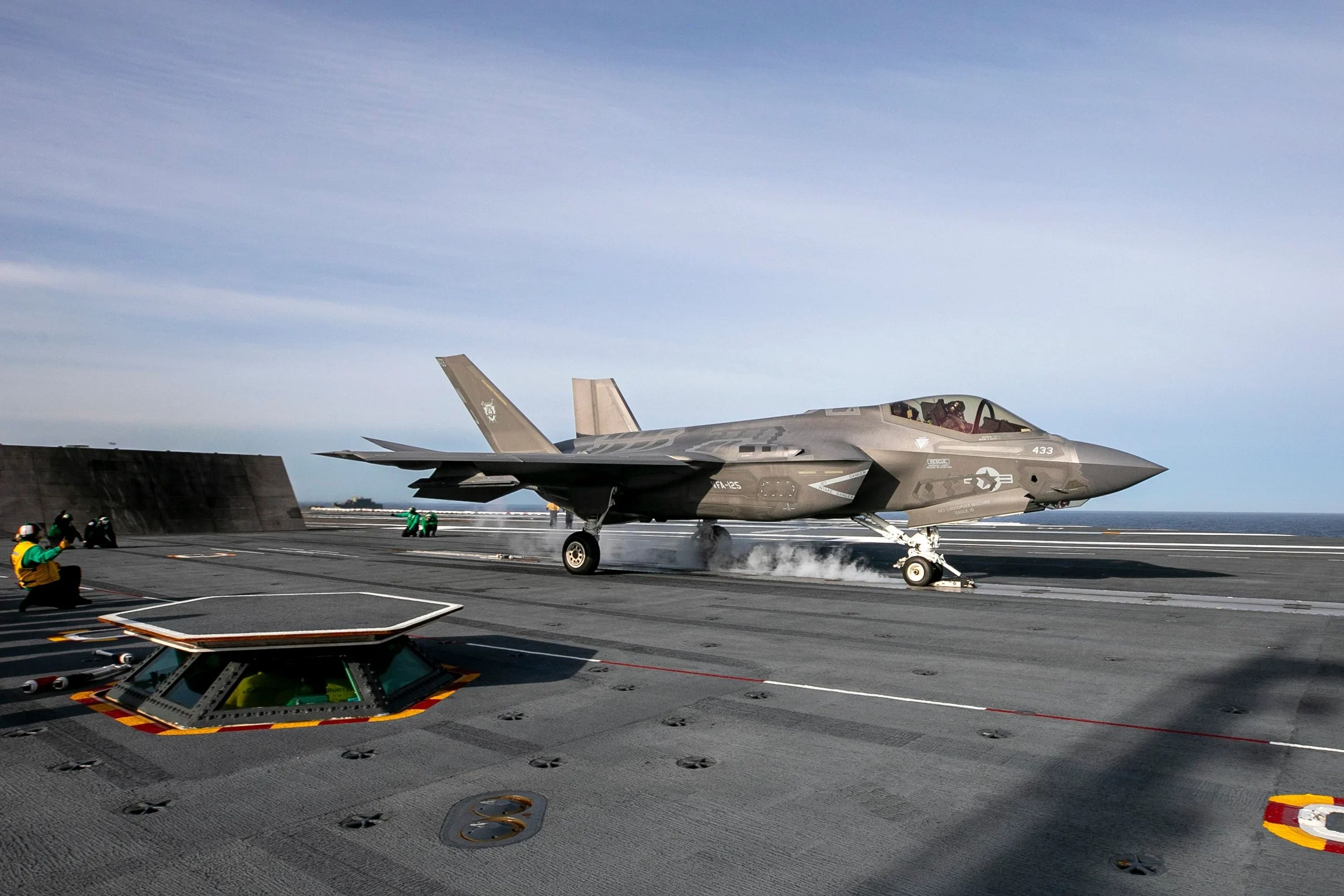 ABD Donanması, F-35C savaş uçaklarına LRASM gemisavar füzesi entegrasyonunda kritik aşamayı tamamladı