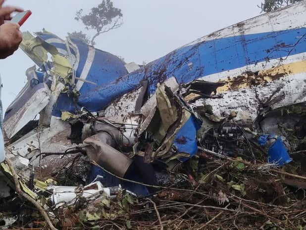 Kolombiya’da düşen uçaktaki 15 kişiden kurtulan olmadı