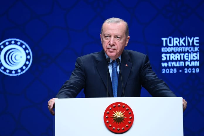 Cumhurbaşkanı Erdoğan: Muhalefet, ülkenin istikrarını dinamitlemeye çalışıyor