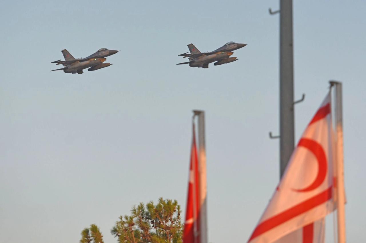 Yunan basını Türk askerini hedef gösterdi