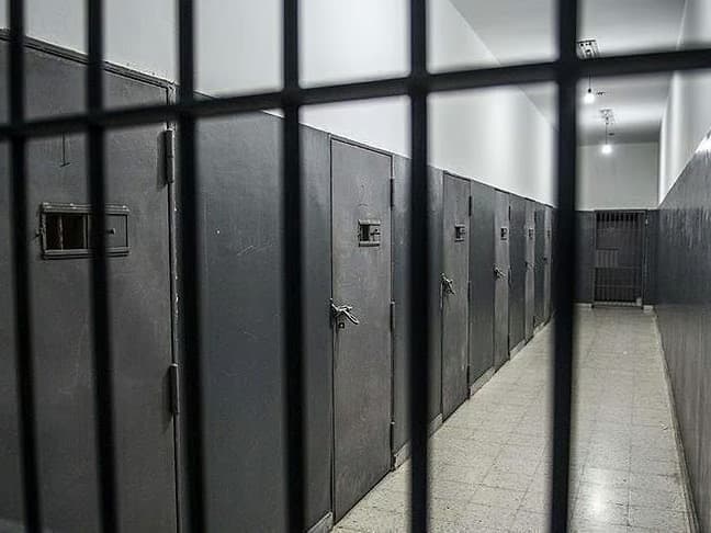 55 bin mahkuma tahliye yolu gözüktü