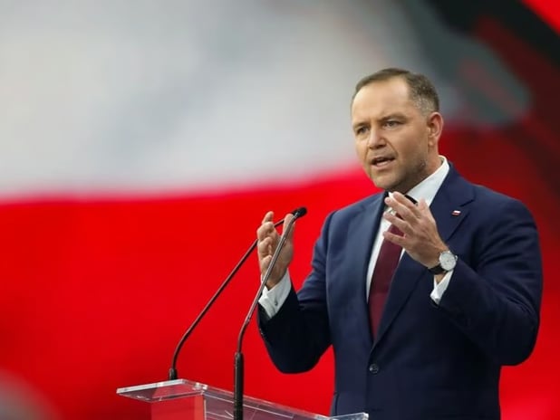 Nawrocki AB’yi sönmekte olan yıldız olarak tanımladı