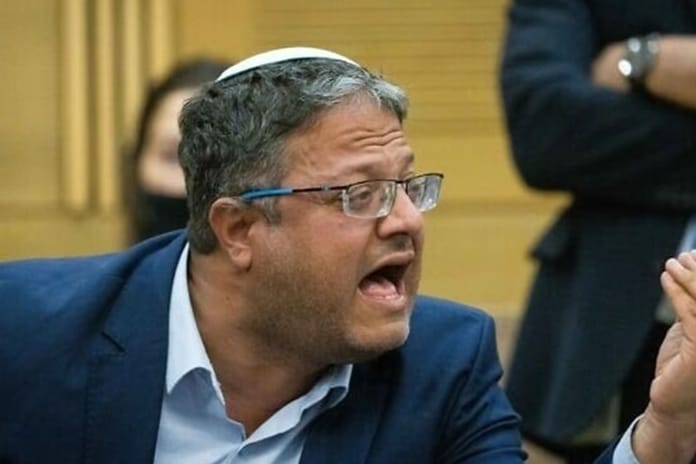 İsrail kabinesinde Genelkurmay Başkanı ve Bakan tartıştı