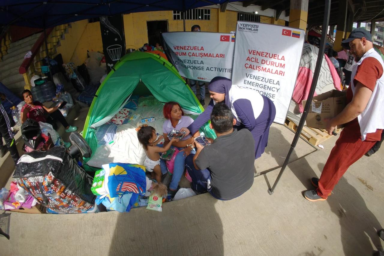 Türkiye Venezuela için seferber oldu