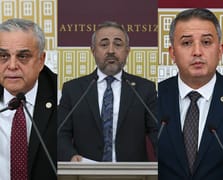 AK Parti’ye 3 yeni katılım: Rozetleri Erdoğan takacak