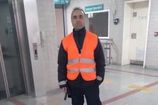 Metroda sigara içen şahıs kendisini uyaran güvenlik görevlisini öldürdü