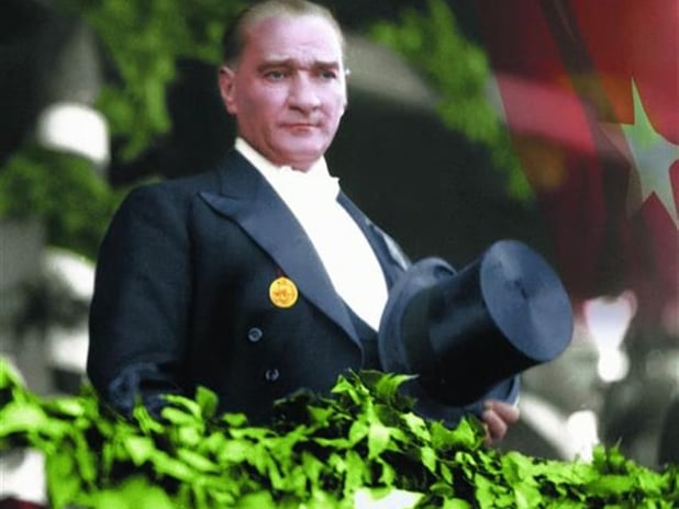 Atatürk'ün kütüphanesindeki notlar erişime açıldı