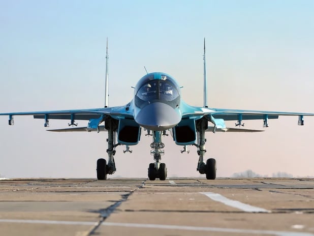 Rusya, yeni nesil Su-34 bombardıman uçaklarını teslim aldı
