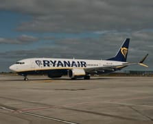 Ryanair Uçağı Almanya'da acil iniş yaptı: 9 Kişi türbülans nedeniyle yaralandı