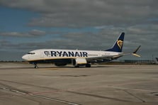 Ryanair Uçağı Almanya'da acil iniş yaptı: 9 Kişi türbülans nedeniyle yaralandı