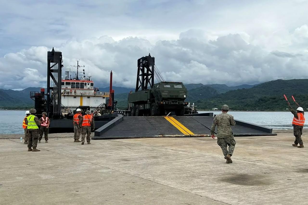 ABD, Güney Çin Denizi’nde HIMARS gücünü gösterdi