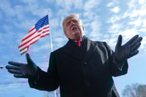 ABD Başkanı Trump İran’a yeni saldırı tehdidinde bulundu