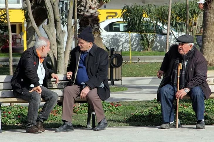Emeklilere '1 maaş ikramiye' formülü 