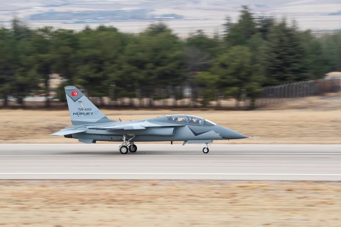 İspanya, Türkiye'nin Hürjet uçağını eğitim amaçlı tercih etti: iş birliği derinleşiyor