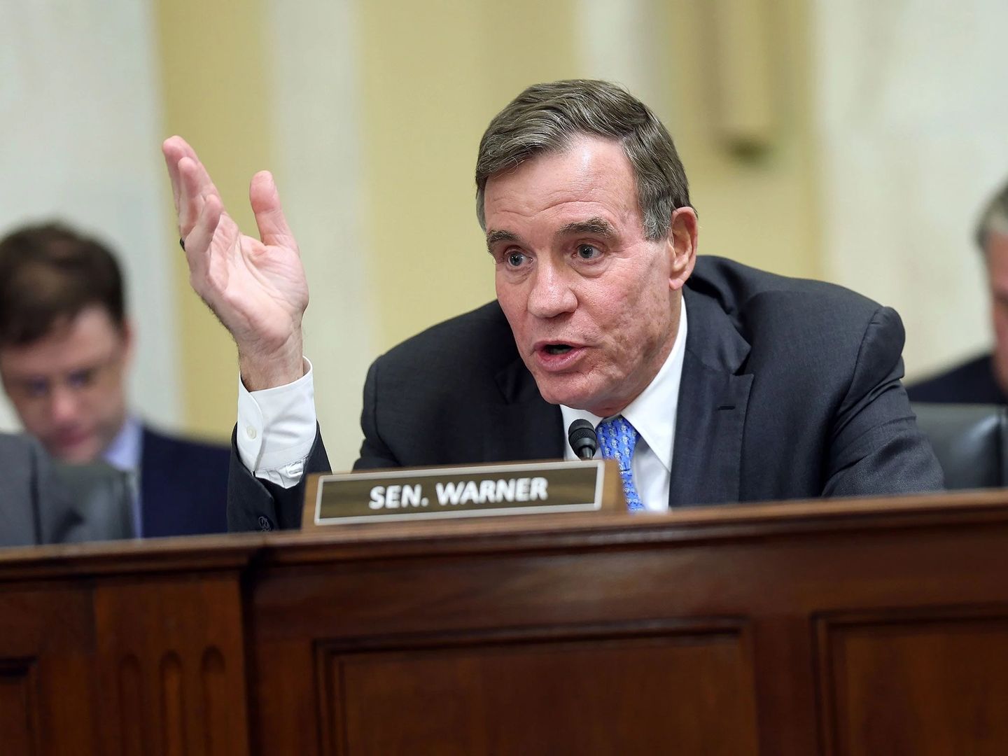Senatör Warner'dan Trump'ın barış planına sert eleştiri