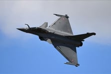 Endonezya Hava Kuvvetleri’nin ilk Rafale uçağı ilk uçuşunu gerçekleştirdi