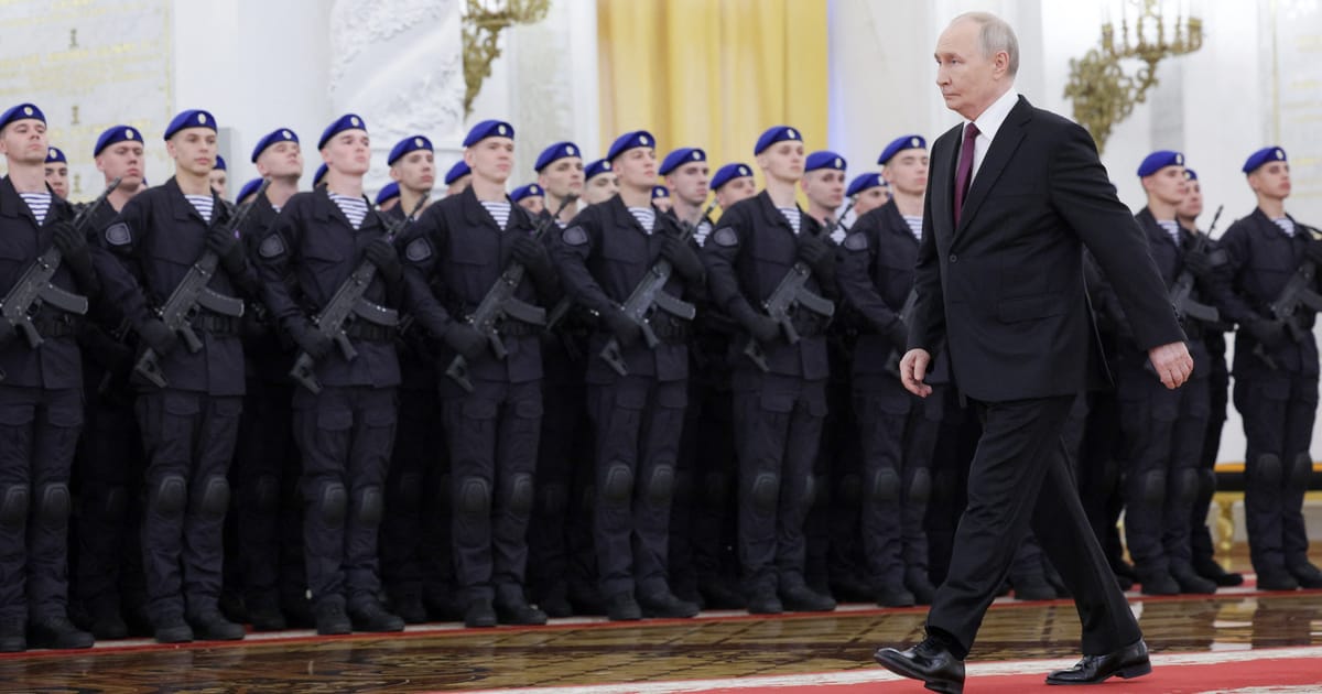 Russian Hardliners Demand Putin Escalate War After Ukraine Strikes Moscow