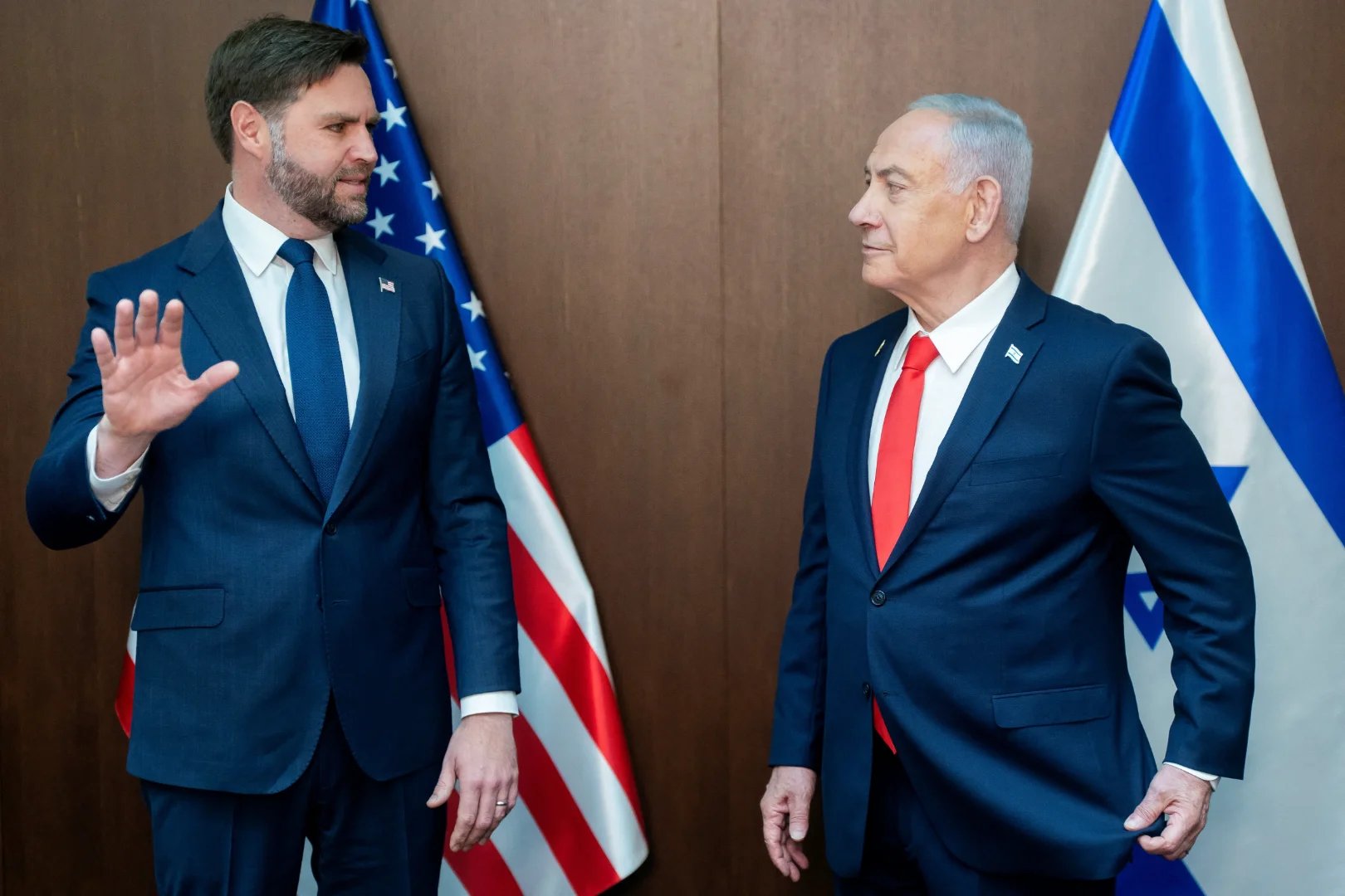 Vance Declines to Endorse Netanyahu