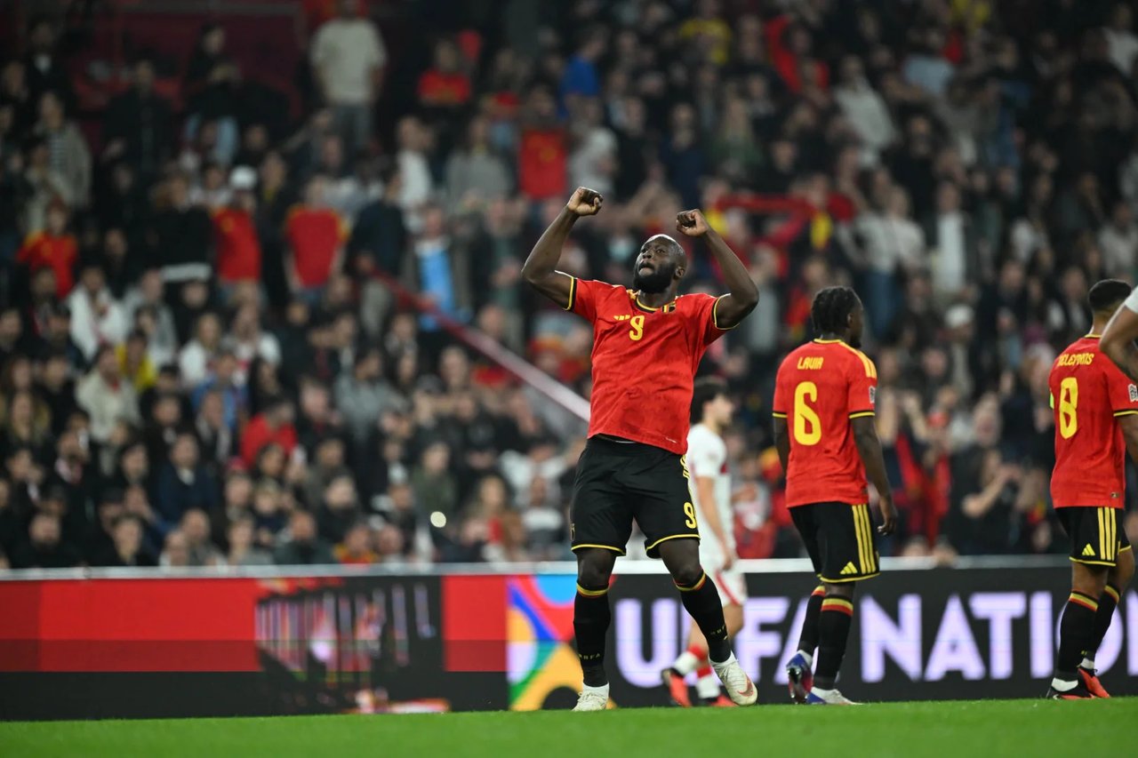 Lukaku milli arada moral buldu