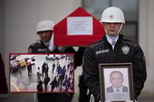 Muayene istasyonunda polis memuruna maganda dehşeti! Kan donduran görüntüler ortaya çıktı